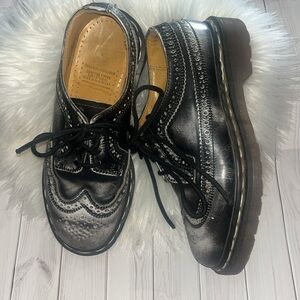 Dr. Martens 3989 (brogue) leather lace ups size 5